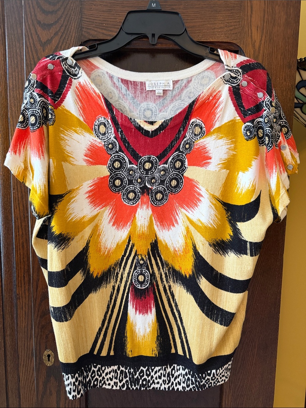 Joseph A Short Sleeve Floral Burst Dolman Knit Top in Yellow, Red and Black